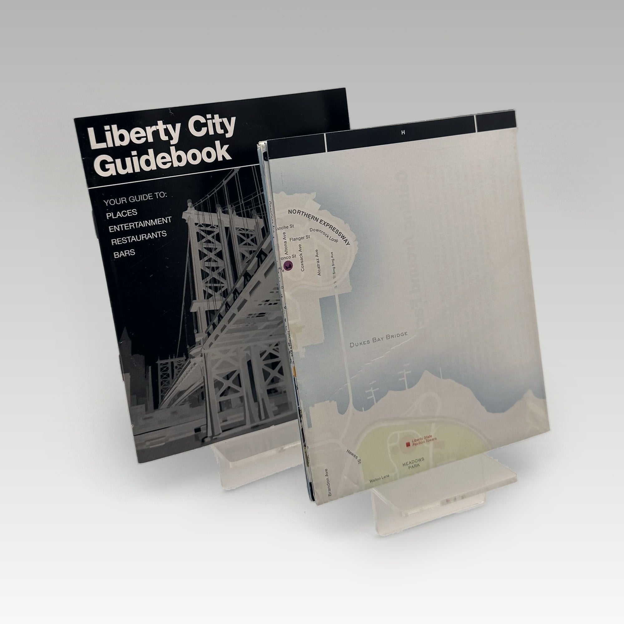 Grand Theft Auto IV + Map • CIB (Region 4, + Map) - Image 3
